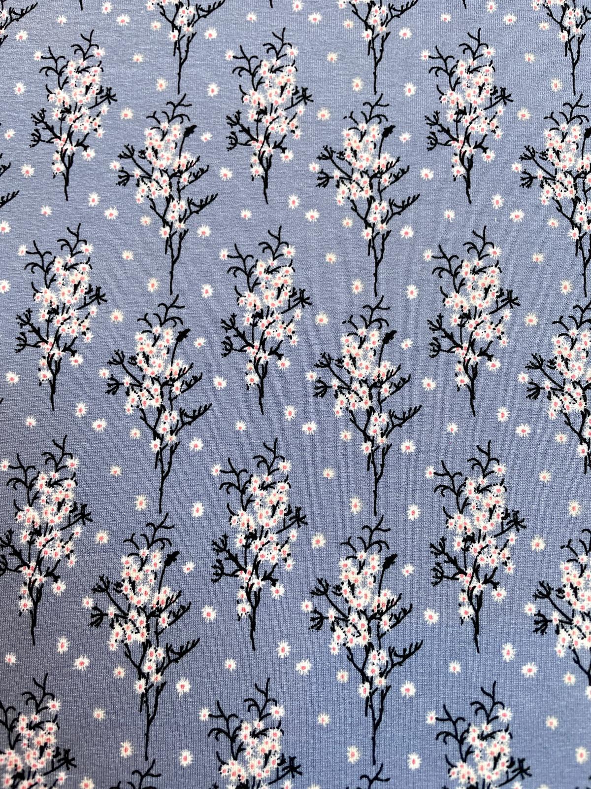 Viskose Jersey "Spring Blossom" blaulila mit Kirschbaumblüten